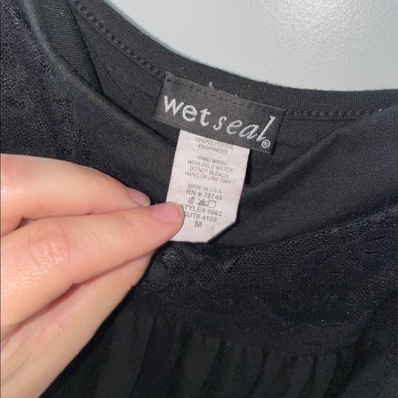 *SOLD* Thick Strap Lace Tank Top - Picture 3 of 5